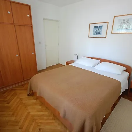 Ferienwohnung Fuer 4 Personen Ca 50 Qm In Njivice, Kvarner Bucht Krk - B58750 נייביצה